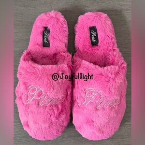 New XL Victoria’s Secret PINK Rhinestones Faux-Fur Closed Toe Slippers